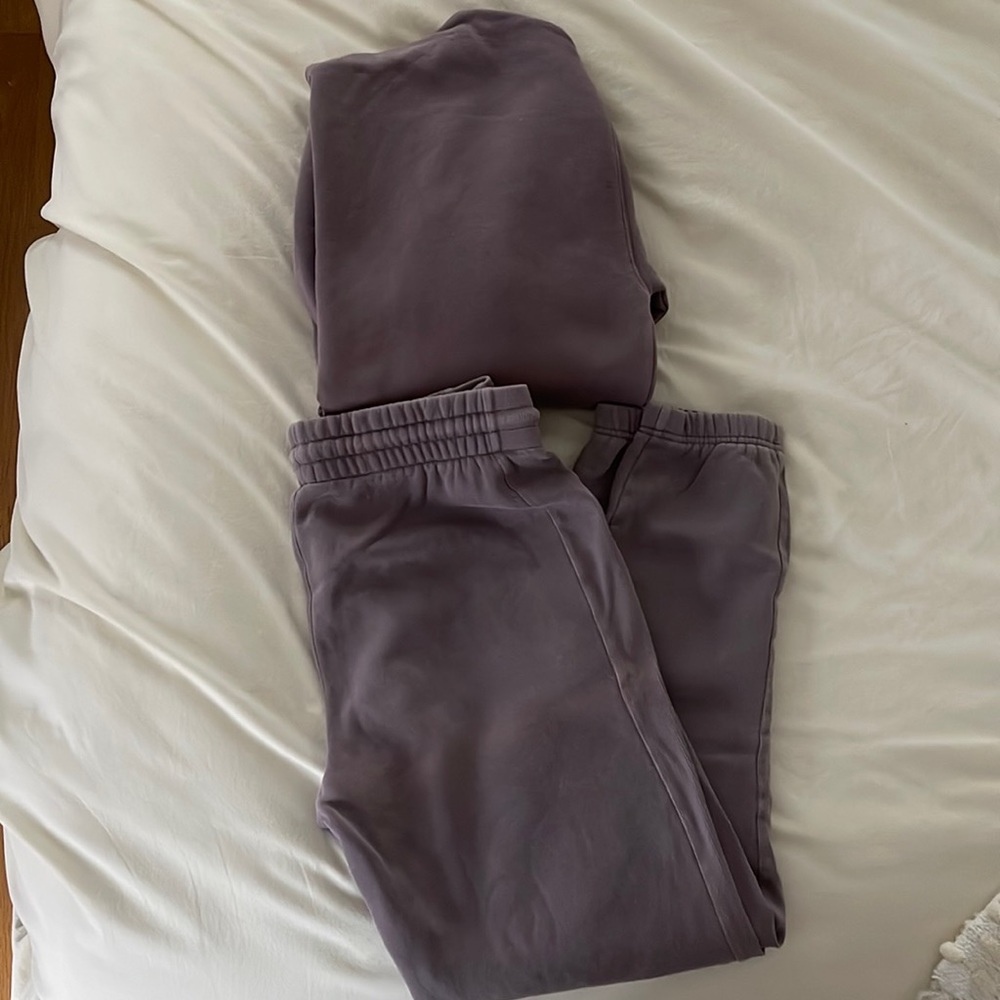 TNA Aritzia sweatsuit